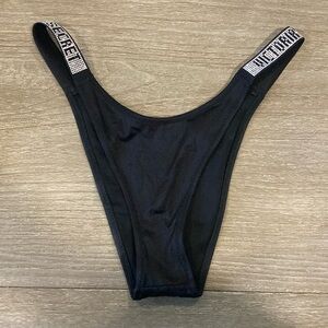 Victoria’s Secret shine strap Brazilian bottom size small